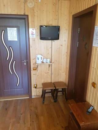 Мини-отель Villa Milena Буковель Бюджетный двухместный номер с 2 отдельными кроватями-3